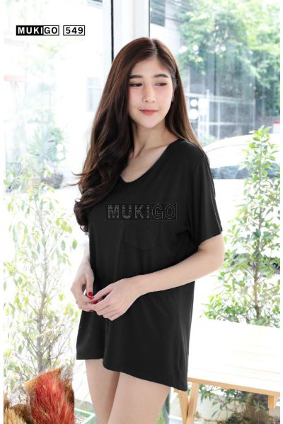 Oversized V Tee with Pocket (Round bottom shaped)-Black-006